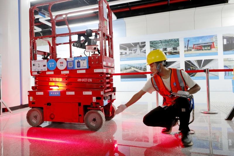 武汉地铁12号线园林路站新技术打造智慧工地标杆